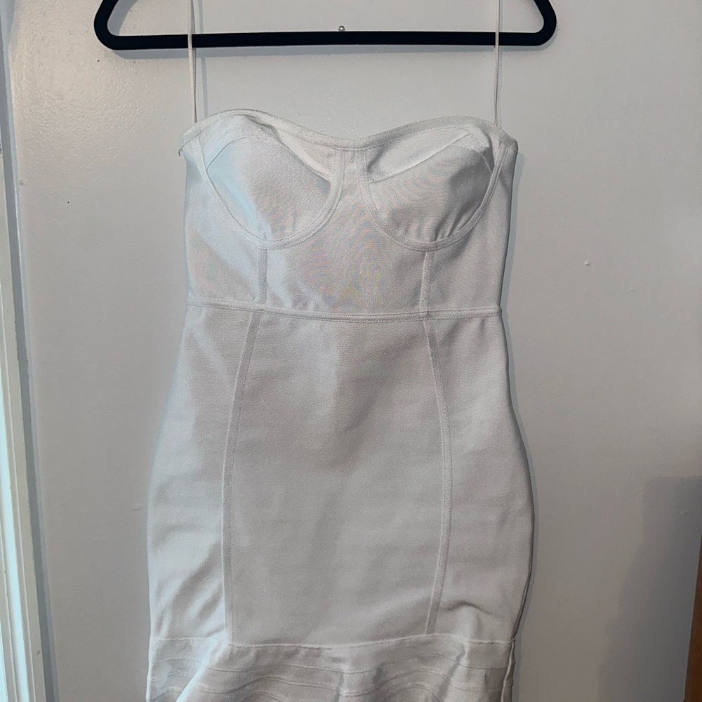 PrettyLittleThing White Strapless Bodycon Dress